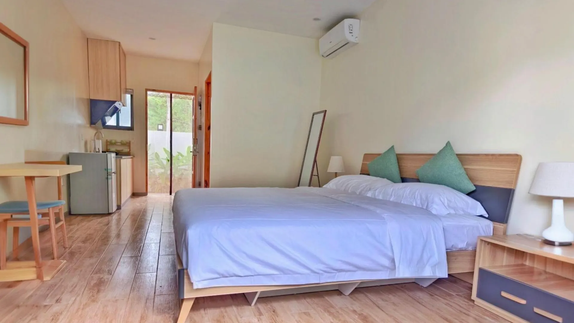 Mmint Resort Panglao 0*,  Philippines